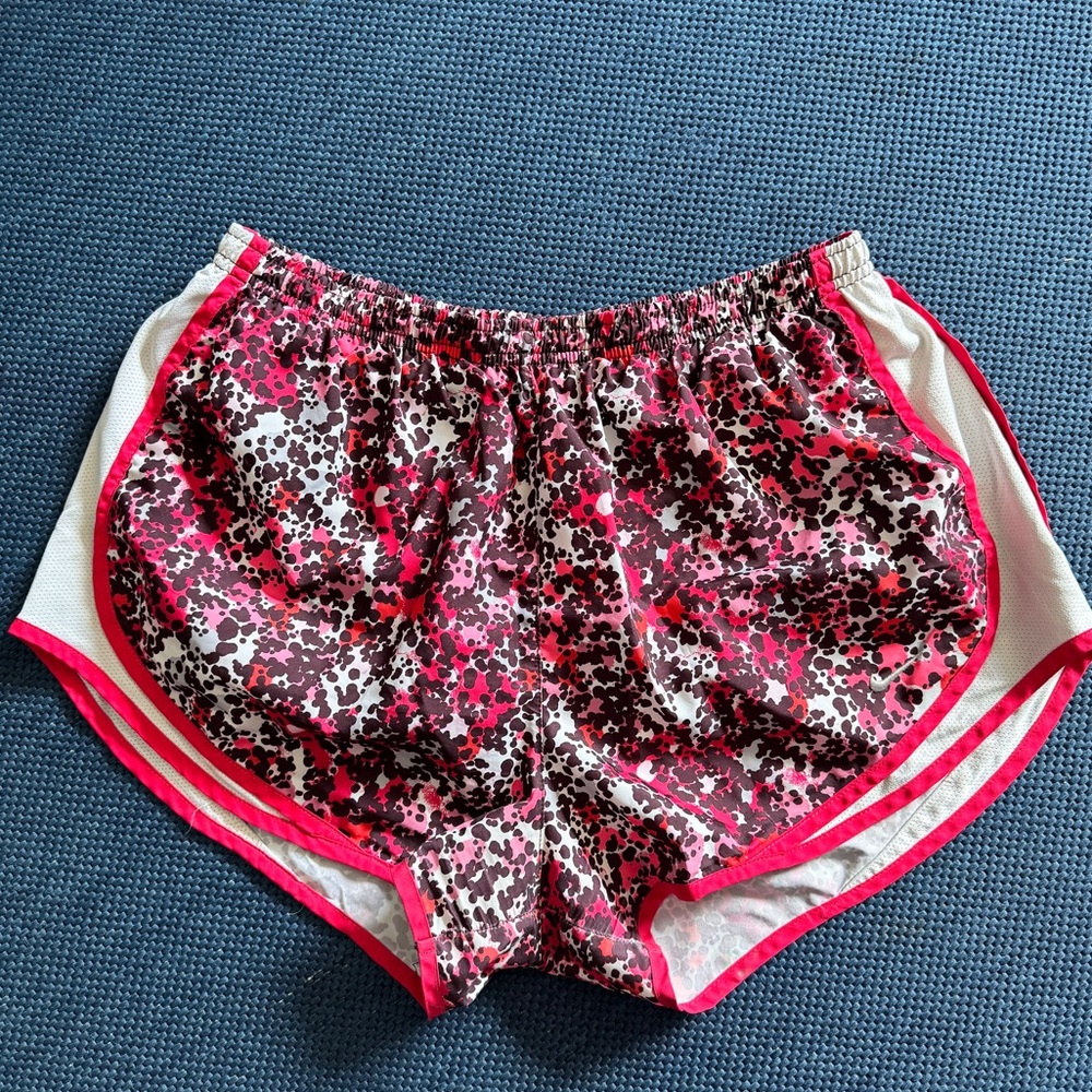 Women’s Nike Shorts Size Large
